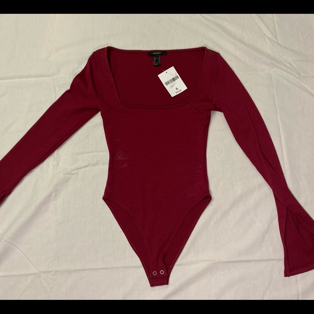 Forever 21 burgundy red bodysuit with button snaps